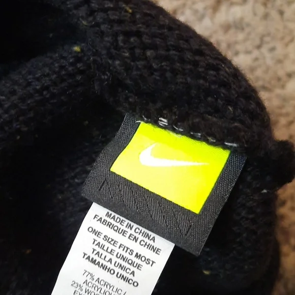 Nike Team LSU Tigers 2019 National Champs Beanie - Picture 4 of 4